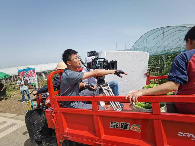 电商爆款背后的推手：莆田产品视频拍摄公司精准捕捉卖点痛点